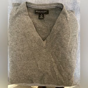 Banana Republic Silk-Cashmere Blend V Neck Sweater